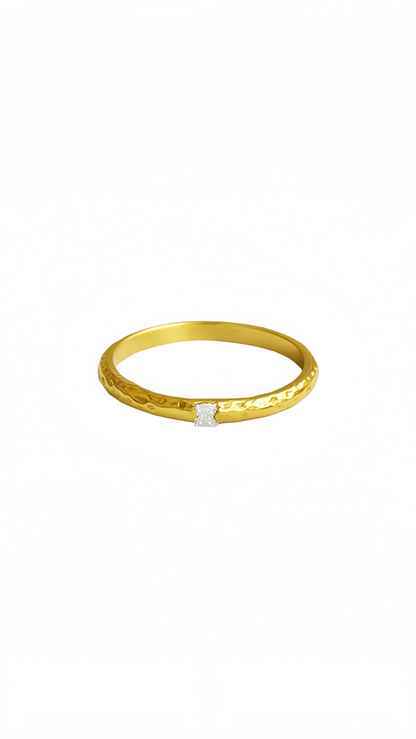 Minimalist gold hammered diamond ring